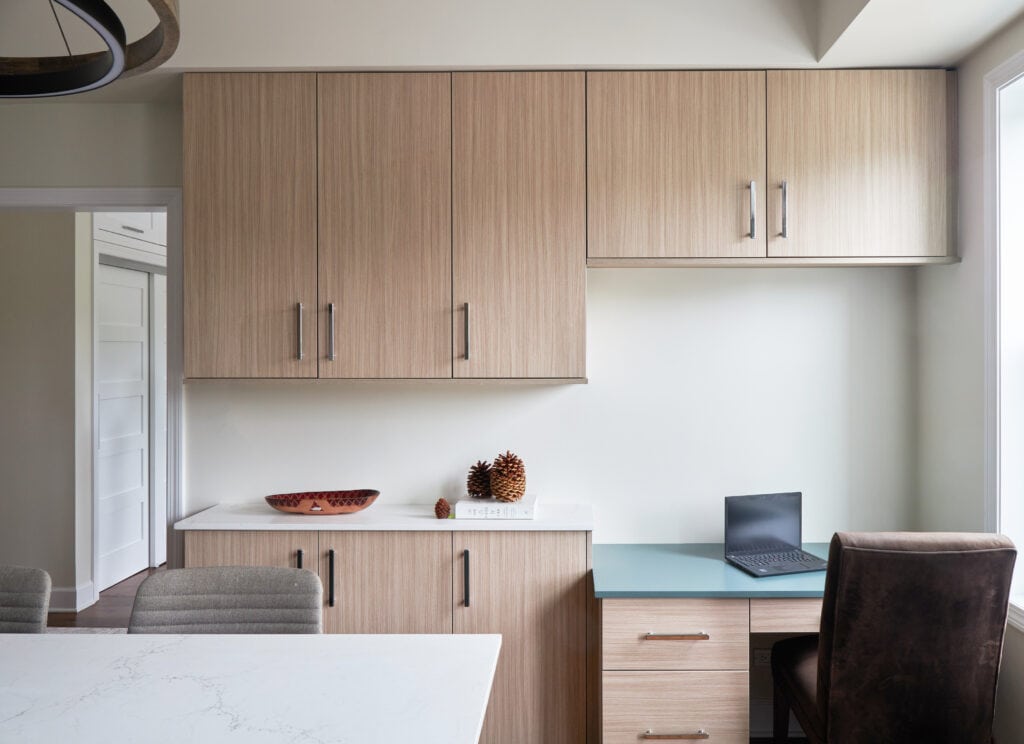 BridgewoodCabinetry-Miller_Desk