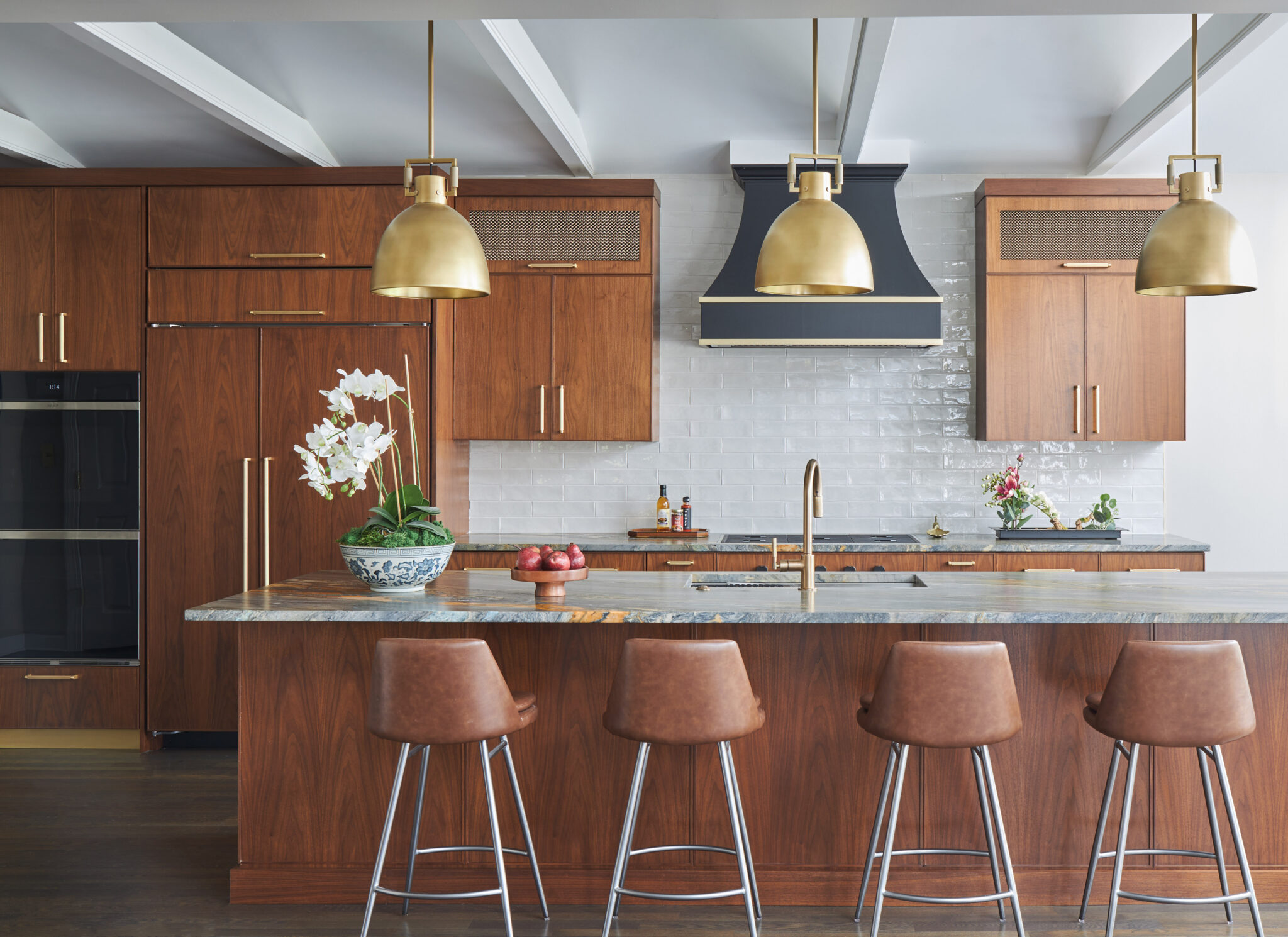 Modern Kitchen Remodel by DDK Remodeling - Glenview project photo 2