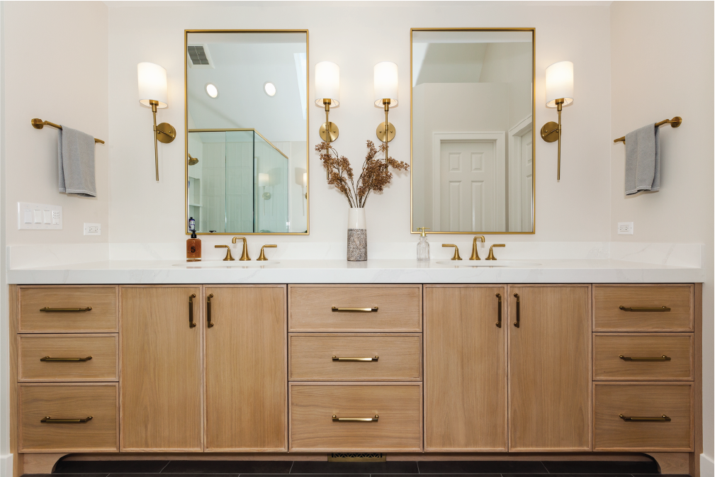 Cozy Bathrooms: Cabinet Styles and Colors That Create a Spa-Like Escape